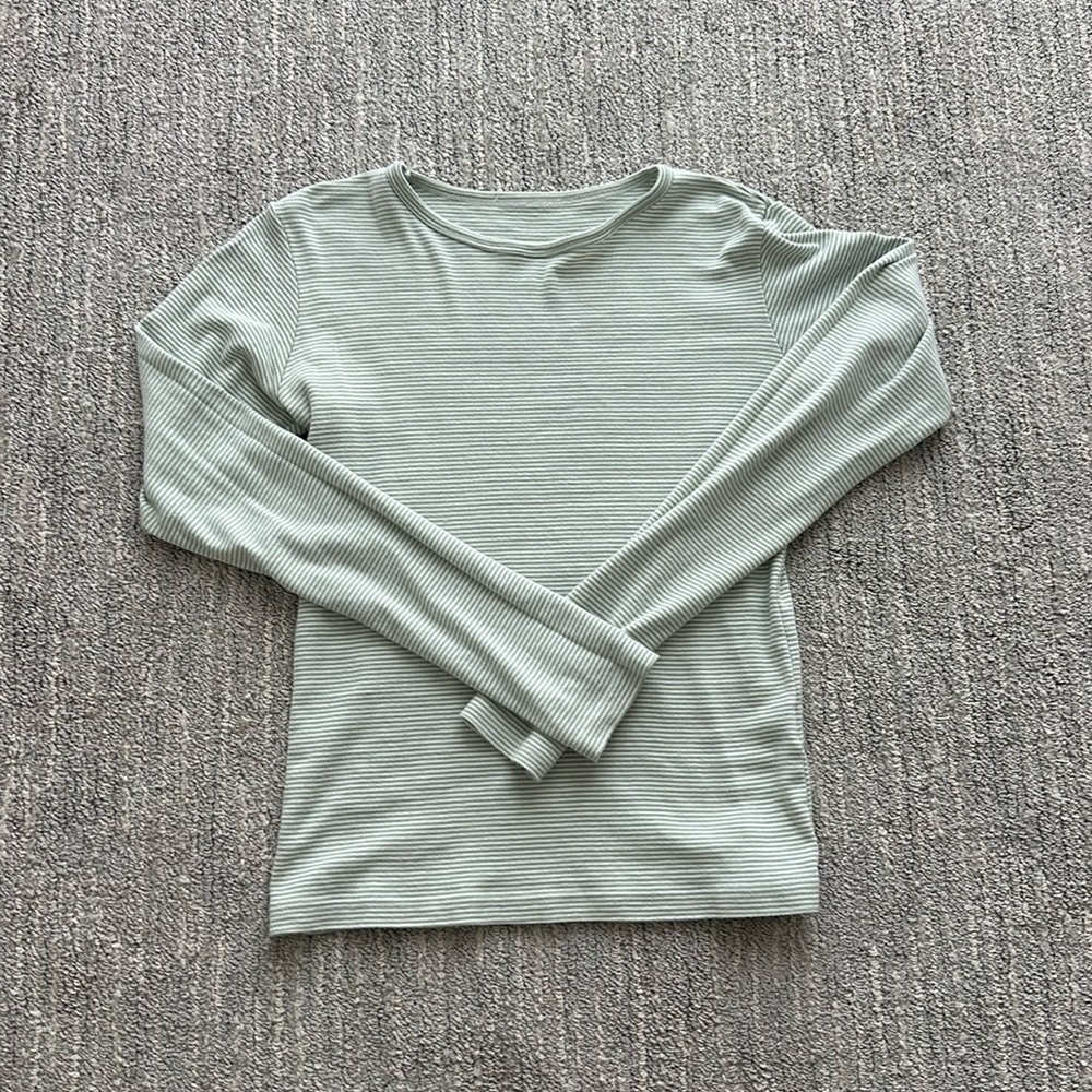 Brandy Melville long sleeve
